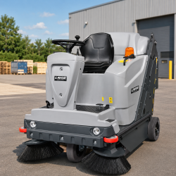 Balayeuse autoportée diesel Lavor SWL R 1200 DT Bin-Up avec moteur Kubota