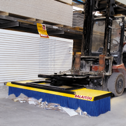 Balai pour chariot élévateur Balaitou avec fourche angulation